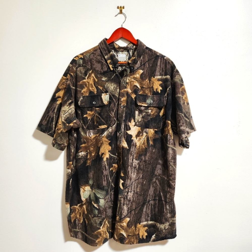 Columbia Mens Button Down Timberwolf Camo Shirt